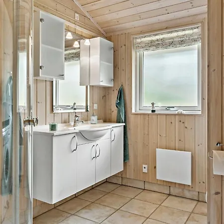 2 Bedroom Cozy In Ferienhaus *