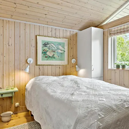 2 Bedroom Cozy In Ferienhaus Højslev