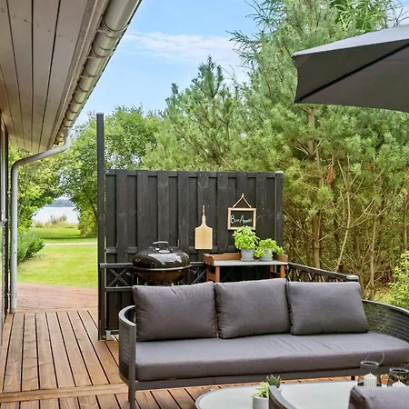 2 Bedroom Cozy In Højslev