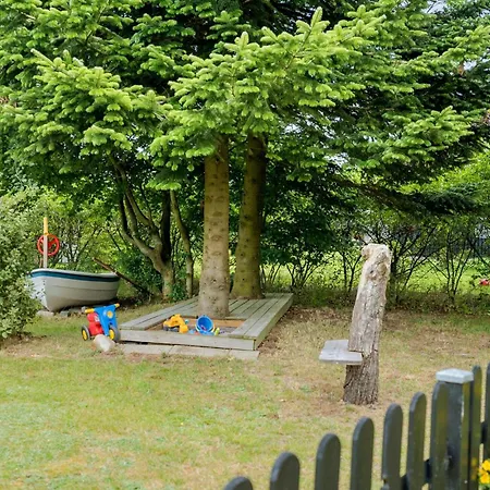 2 Bedroom Cozy In * Højslev