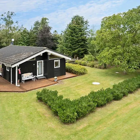 2 Bedroom Cozy In Ferienhaus Højslev