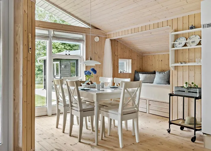 度假居 2 Bedroom Cozy In