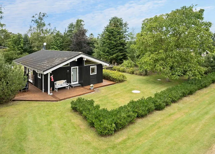 2 Bedroom Cozy In 度假居 霍伊斯莱乌